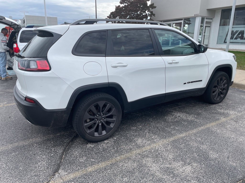 Certified 2021 Jeep Cherokee Latitude Lux 80th Anniv w/ Quick Order Package 26U 80TH AWD/4WD image 4