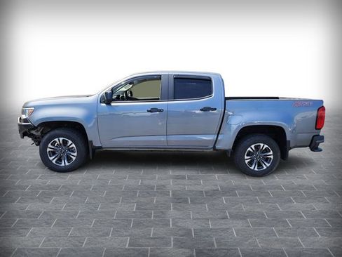 Used 2022 Chevrolet Colorado Z71 AWD/4WD image 2