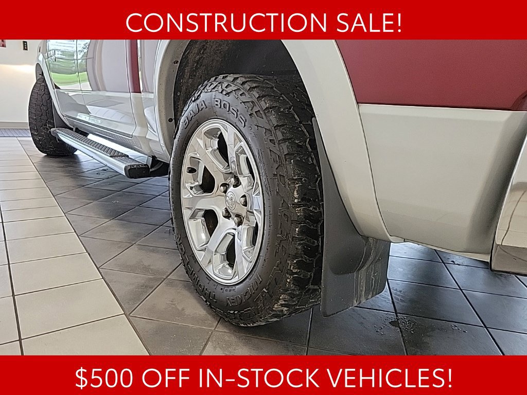 Used 2018 RAM 1500 Laramie w/ Convenience Group AWD/4WD image 22