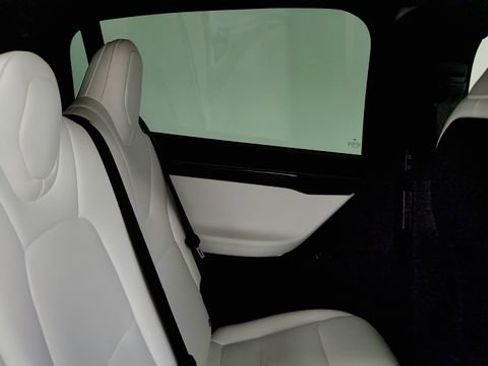 Used 2021 Tesla Model X Long Range AWD/4WD image 39