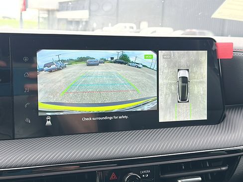 New 2025 Nissan Kicks SR w/ Illumination Package image 22