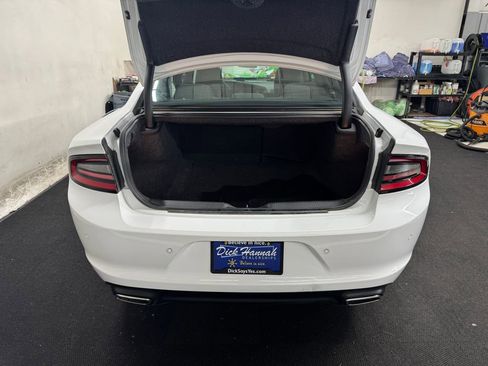 Used 2022 Dodge Charger SXT image 6