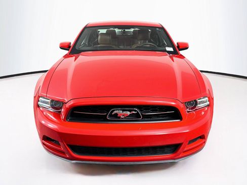 Used 2013 Ford Mustang Premium RWD image 7