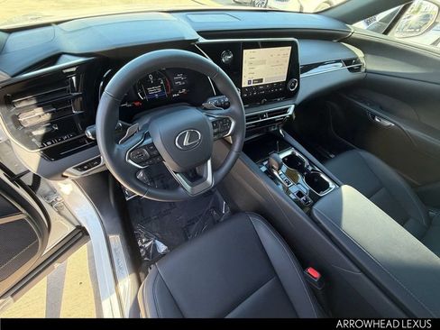 Used 2025 Lexus RX 350 FWD image 13