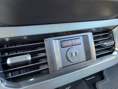 Used 2025 Ford F450 Platinum image 30