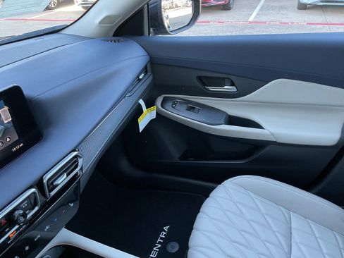 New 2026 Nissan Sentra SL image 38