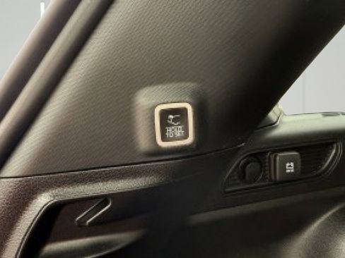 Used 2022 Jeep Grand Cherokee Altitude image 37