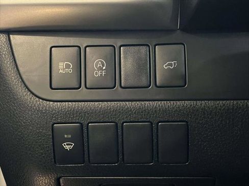 Used 2017 Toyota Highlander XLE w/ Protection Package #3 image 19