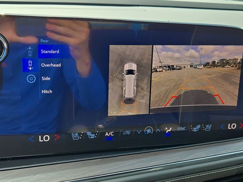 New 2026 Chevrolet Suburban Premier w/ Sun And Tow Package AWD/4WD image 21