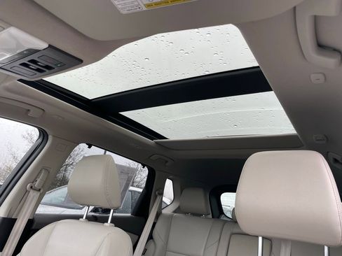 Used 2022 Nissan Rogue SL w/ SL Premium Package image 28