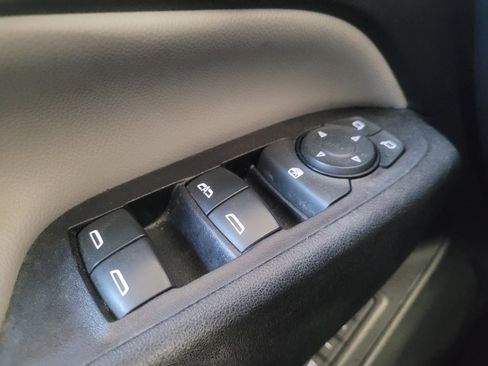 Used 2019 Chevrolet Equinox Premier FWD image 27