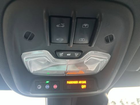 Used 2021 Chevrolet TrailBlazer RS w/ Sun and Liftgate Package image 33