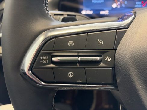 New 2026 Chevrolet Traverse LT image 17