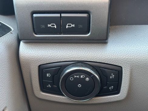 Used 2019 Ford F250 XLT w/ XLT Premium Package image 13