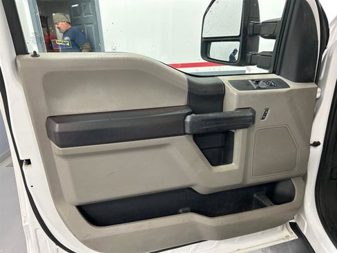 Used 2019 Ford F250 XL w/ XL Value Package image 21