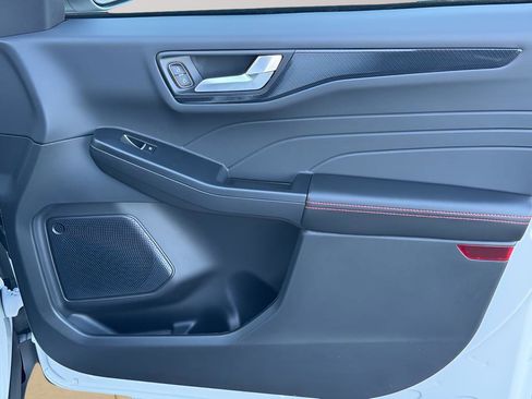 New 2026 Ford Escape ST-Line w/ Tech Pack #1 image 15