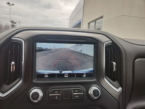 Used 2021 GMC Sierra 1500 AT4 w/ Driver Alert Package I AWD/4WD image 22
