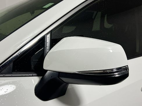 Used 2025 Toyota RAV4 XLE w/ Convenience Package AWD/4WD image 12