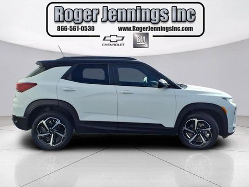 Used 2023 Chevrolet TrailBlazer RS w/ Convenience Package image 5