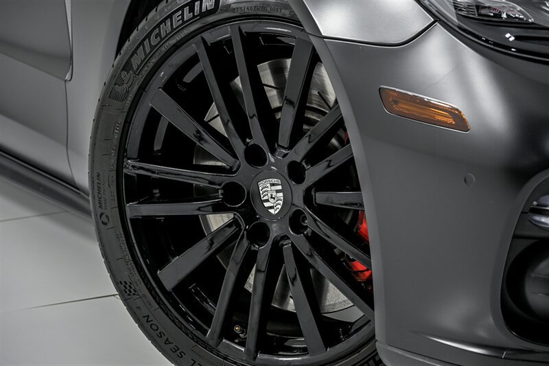Used 2018 Porsche Panamera Turbo Executive AWD/4WD image 3