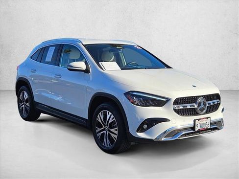 Certified 2025 Mercedes-Benz GLA 250 image 3