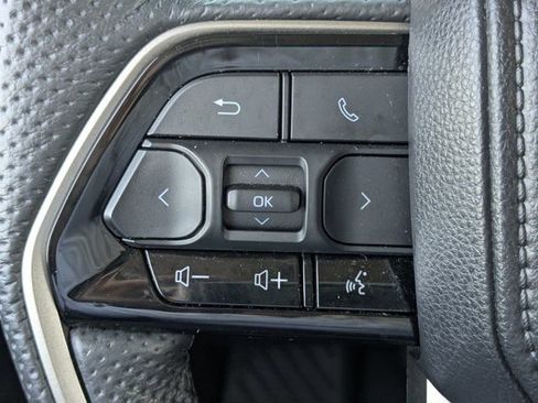 Used 2024 Toyota Tundra Limited image 25