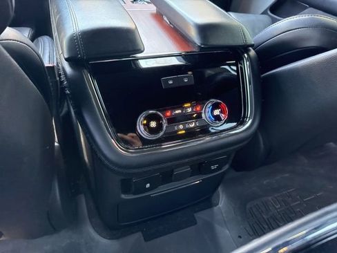 Used 2020 Lincoln Navigator L Reserve w/ Luxury Package image 17