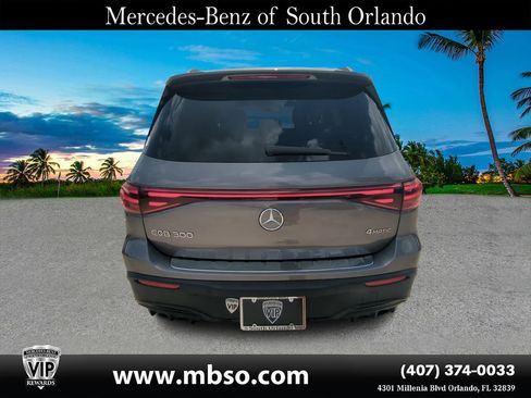 Used 2024 Mercedes-Benz EQB 300 4MATIC image 17