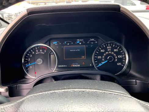 Used 2017 Ford F150 Lariat w/ Equipment Group 502A Luxury AWD/4WD image 26