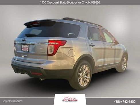 Used 2012 Ford Explorer XLT AWD/4WD image 4