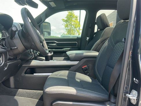 Used 2025 RAM 1500 Big Horn AWD/4WD image 10