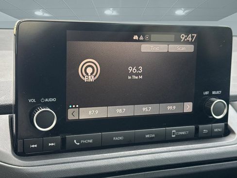 Used 2023 Honda Accord LX image 23