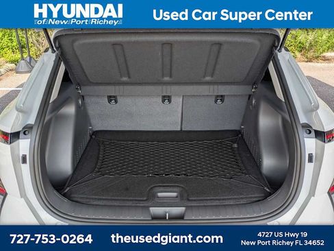 Certified 2025 Hyundai Kona SEL FWD image 12