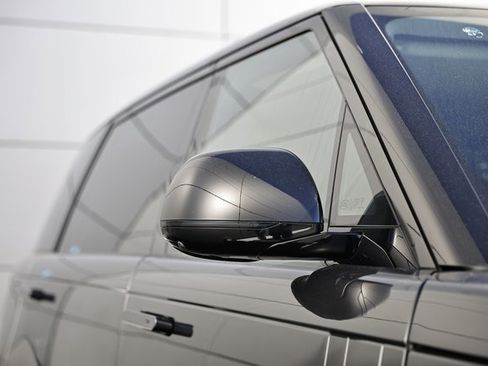 New 2025 Land Rover Range Rover Long Wheelbase SE image 8