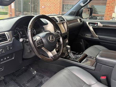 Used 2020 Lexus GX 460 Premium w/ Premium Package AWD/4WD image 31