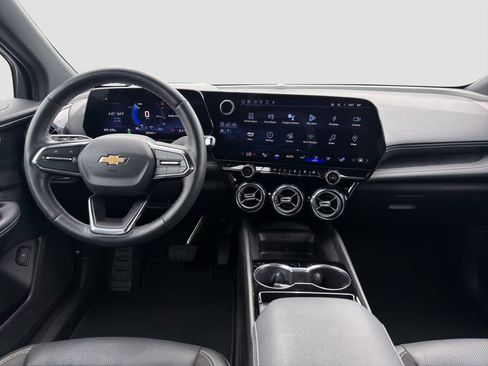 Used 2024 Chevrolet Blazer EV LT AWD/4WD image 14