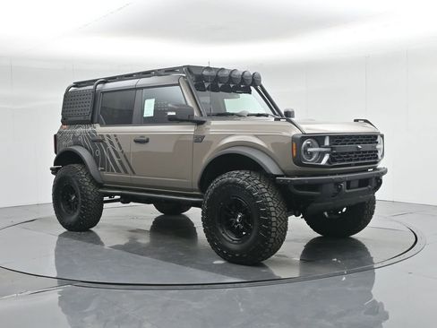 New 2025 Ford Bronco Badlands image 30