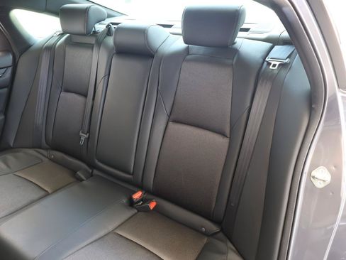Used 2018 Honda Accord Sport image 22