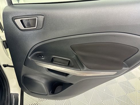 Used 2020 Ford EcoSport SE w/ SE Convenience Package image 27