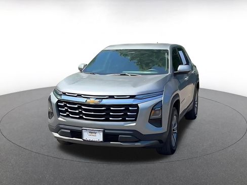 Used 2025 Chevrolet Equinox LT image 4