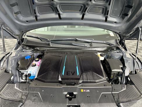 Used 2024 Hyundai Ioniq 5 SEL RWD image 33