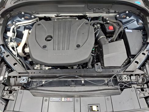 Used 2023 Volvo XC60 B5 Ultimate w/ Climate Package image 29