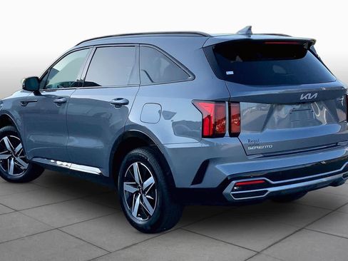 Used 2023 Kia Sorento S w/ Panoramic Sunroof Package FWD image 11