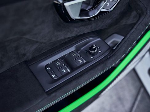 Used 2024 Lamborghini Urus Performante image 42