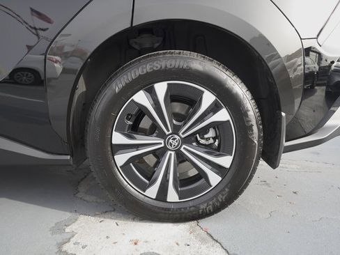 Used 2025 Toyota bZ4X FWD image 31