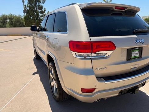 Used 2015 Jeep Grand Cherokee Overland AWD/4WD image 13