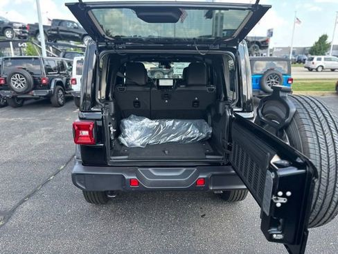 New 2025 Jeep Wrangler Sahara w/ Safety Group image 9