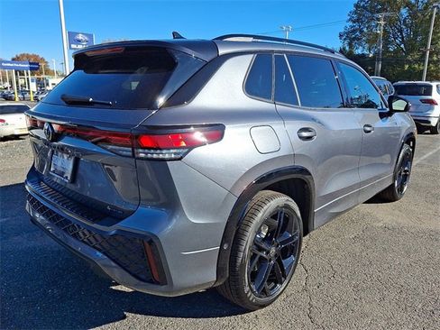 New 2026 Volkswagen Tiguan SE R-Line image 4