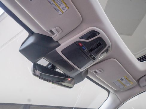 Certified 2025 Subaru Outback Onyx Edition w/ Popular Package #2 image 14