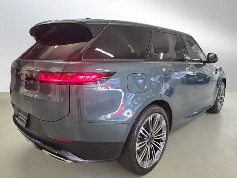 New 2026 Land Rover Range Rover Sport SE AWD/4WD image 5